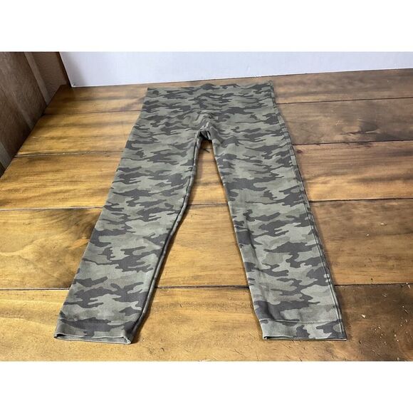 SPANX Desert Camo Look at Me Now Seamless Cropped Leggings Size XL - Picture 2 of 6